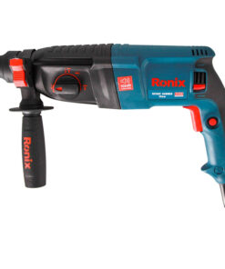 دریل بتن کن رونیکس مدل 2725 با توان 850 وات با ولتاژ 240-220 ولت، سه‌نظام چهارشیار، با سایز 13 میلی‌متر، 1200 RPM، 3500 ضربه بر دقیقه، مناسب استفاده خانگی، منبع تغذیه برق، وزن 3 کیلوگرم، دارای سیستم گردش چپ‌گرد، سیستم گردش راست‌گرد